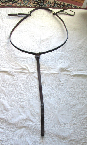 FULL SIZE BROWN RAISED LEATHER ENGLISH BREAST PLATE