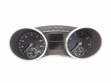 Mercedes-Benz GL X164 2009 Geschwindigkeitsmesser Cockpit A1645407048 EZE70098