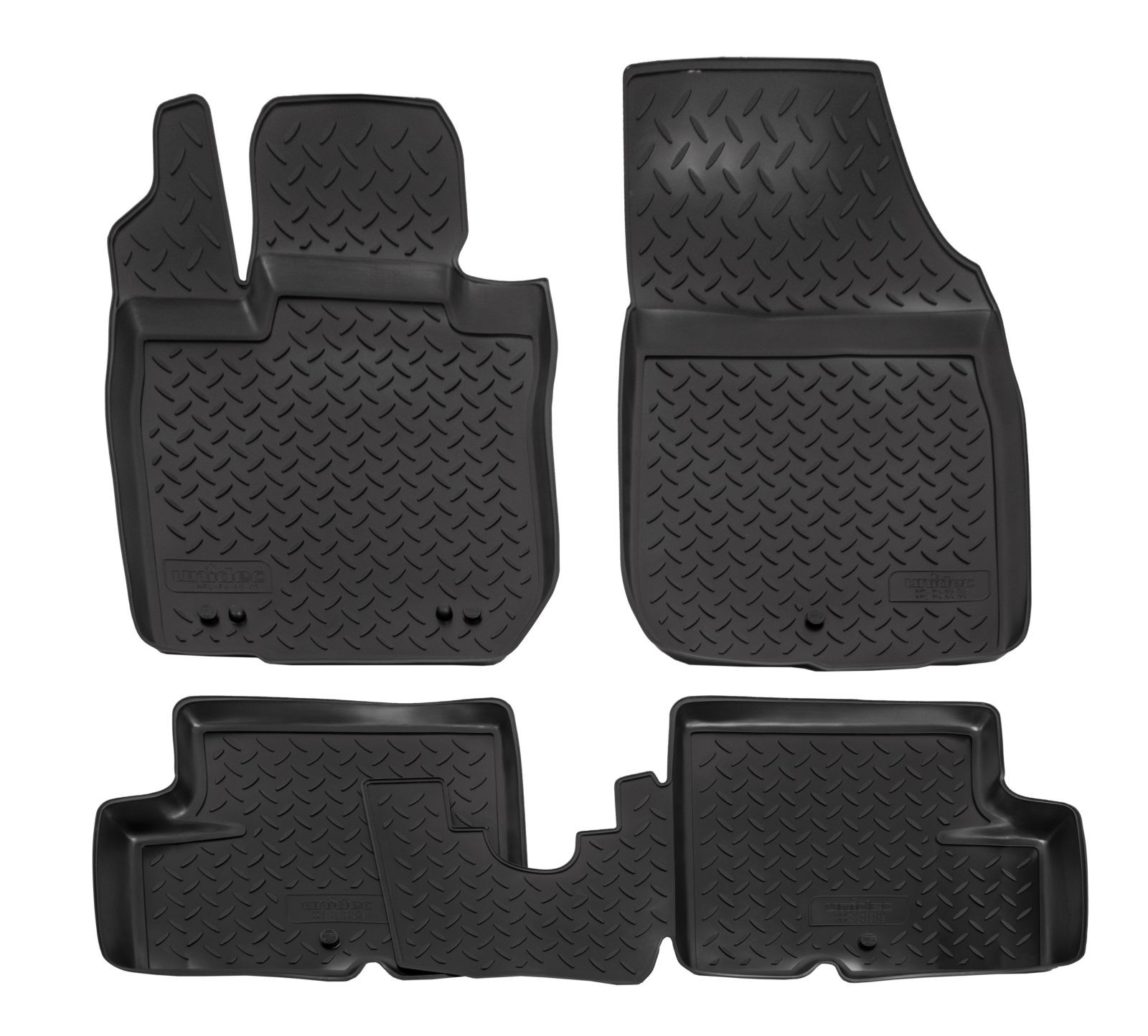 Tapis de sol caoutchouc Nissan Terrano pour sorties nature et famille