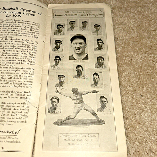 1929 Junior Baseball Handbook of THE AMERICAN LEGION Rules and Guide Book - Picture 3 of 19