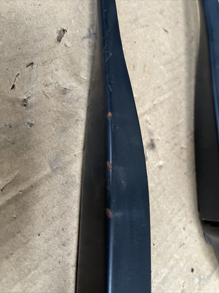 Juego de brazos limpiaparabrisas Cadillac ATS 2013-2016 OEM Foto 2 de 4