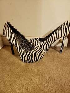jessica simpson zebra heels