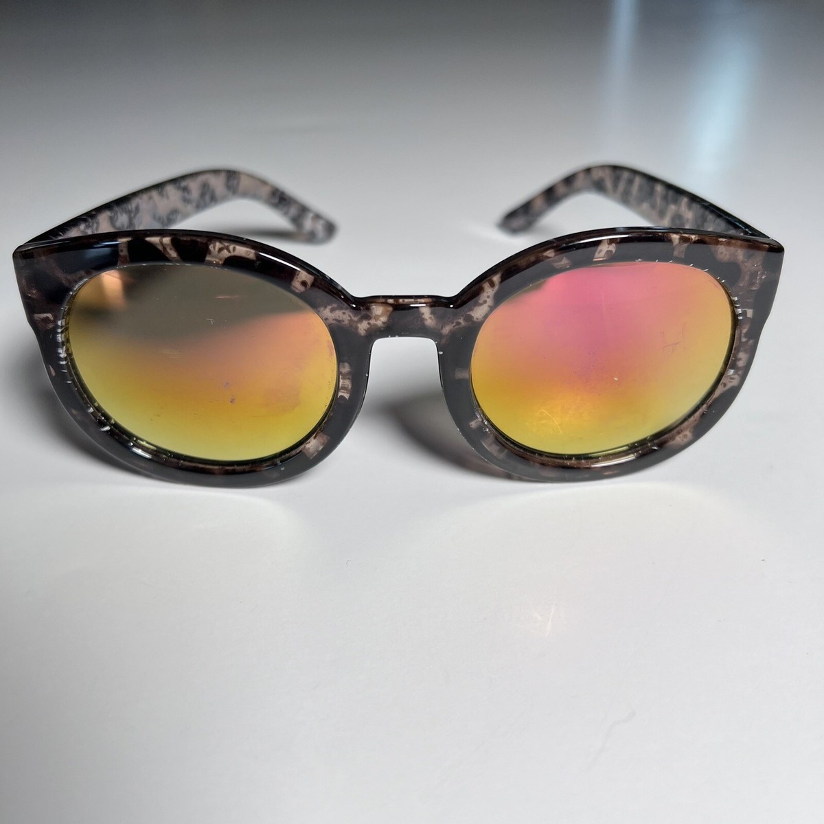New Trendy Women’s Oversized Tortoiseshell Round Style Sunglasses 100% UV Lens Women main image 2