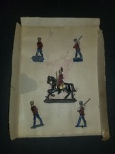 VINTAGE LOT OF 5 CAST METAL TOY REDCOAT SOLDIERS IN RARE ORIGINAL BOX