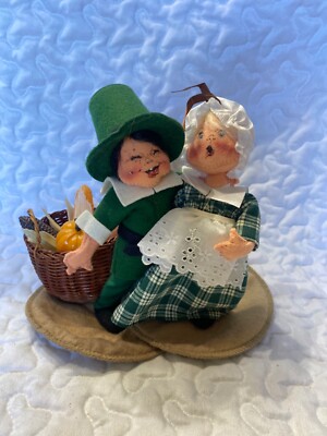 1992 Annalee Doll 8 PILGRIM BOY and & GIRL Vegetable Basket Thanksgiving