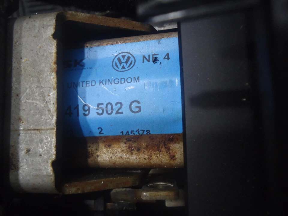 Volkswagen Passat GLX 2002 sedán de 4 movimientos 2,8 L AWD A/T columna de dirección con llave Foto 4 de 4