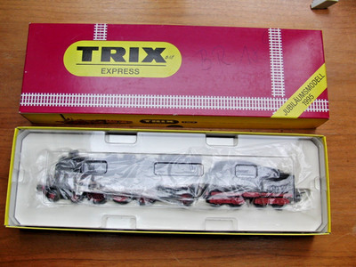 Trix Express 32207 Dampflok BR 18 Jubiläumsmodell 1995
