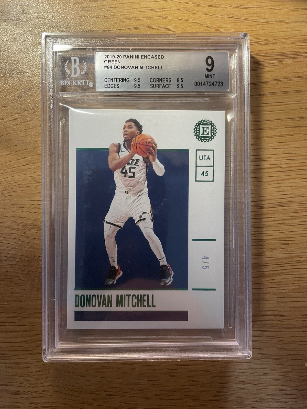 2019-20 Donovan Mitchell Encased /5 BGS 9