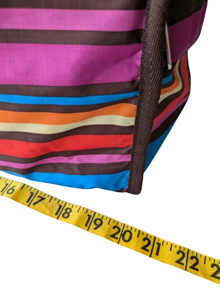 LeSportsac 2 件装棕色多色周末条纹和小拉链上衣包  — 第 4/4 张图片