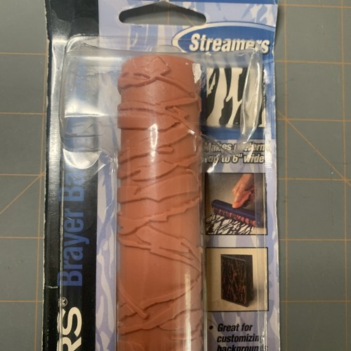 Fiskars Brayer Background Roller Stamps Streamers New Vintage - Picture 2 of 3