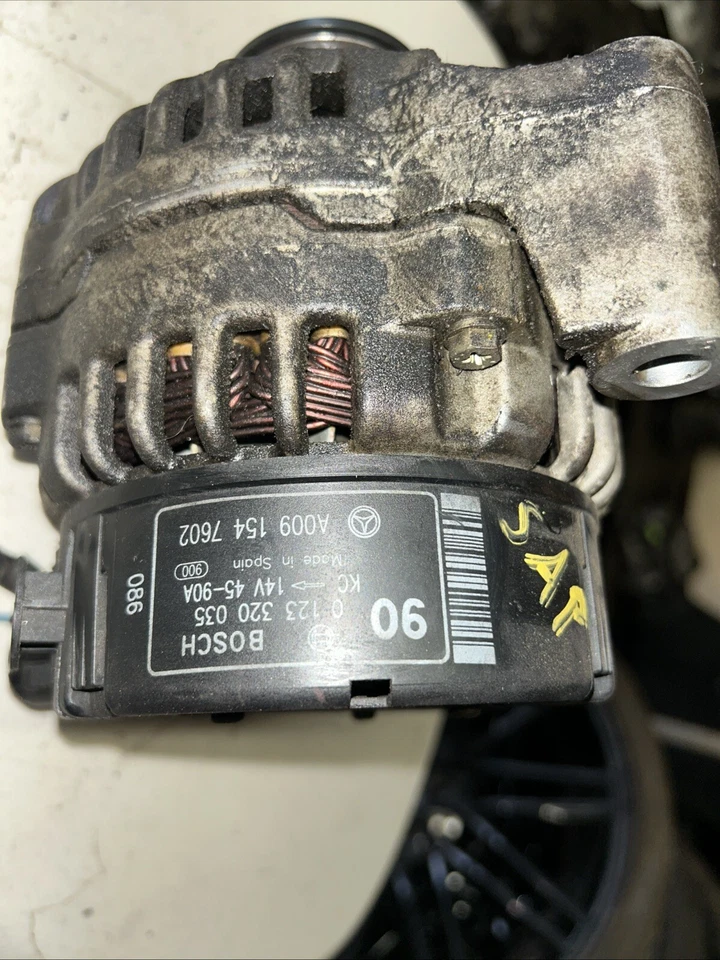 2001 Mercedes-Benz SLK 230 alternator - Image 2 of 4