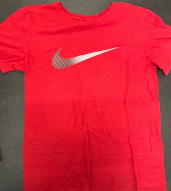 The Nike Tee Men's Red Nike Check Shirt Size S | eBay