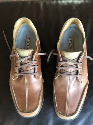 MBT Physiological Footwear Tariki Walnut Mens Size 10.5  display picture 1