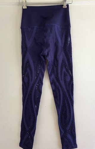 NWT $95 Avocado Serenity Shred Shredded Purple Yoga Leggings Size Small - Picture 8 of 8