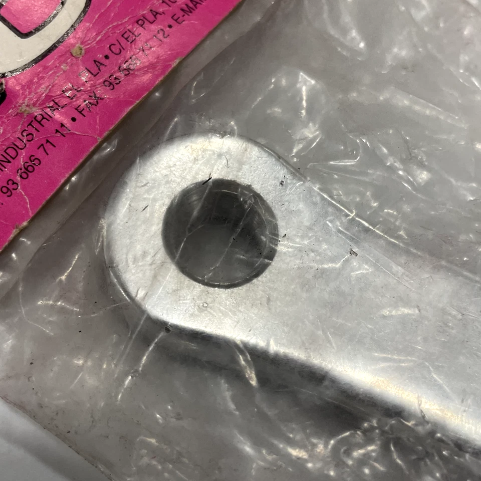 Nuevo de Lote Antiguo Monty Trial Bike Trailsin Juego de Manivela Brazo Drive Derecho 24t Plateado Nuevo BMX 152mm Foto 3 de 4