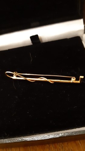 Gold Antique Hunting Whip Brooch - Picture 3 of 4