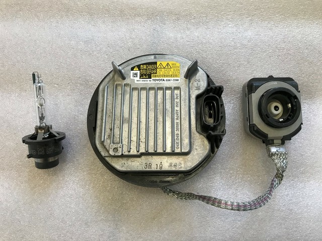 Toyota 85967 22080