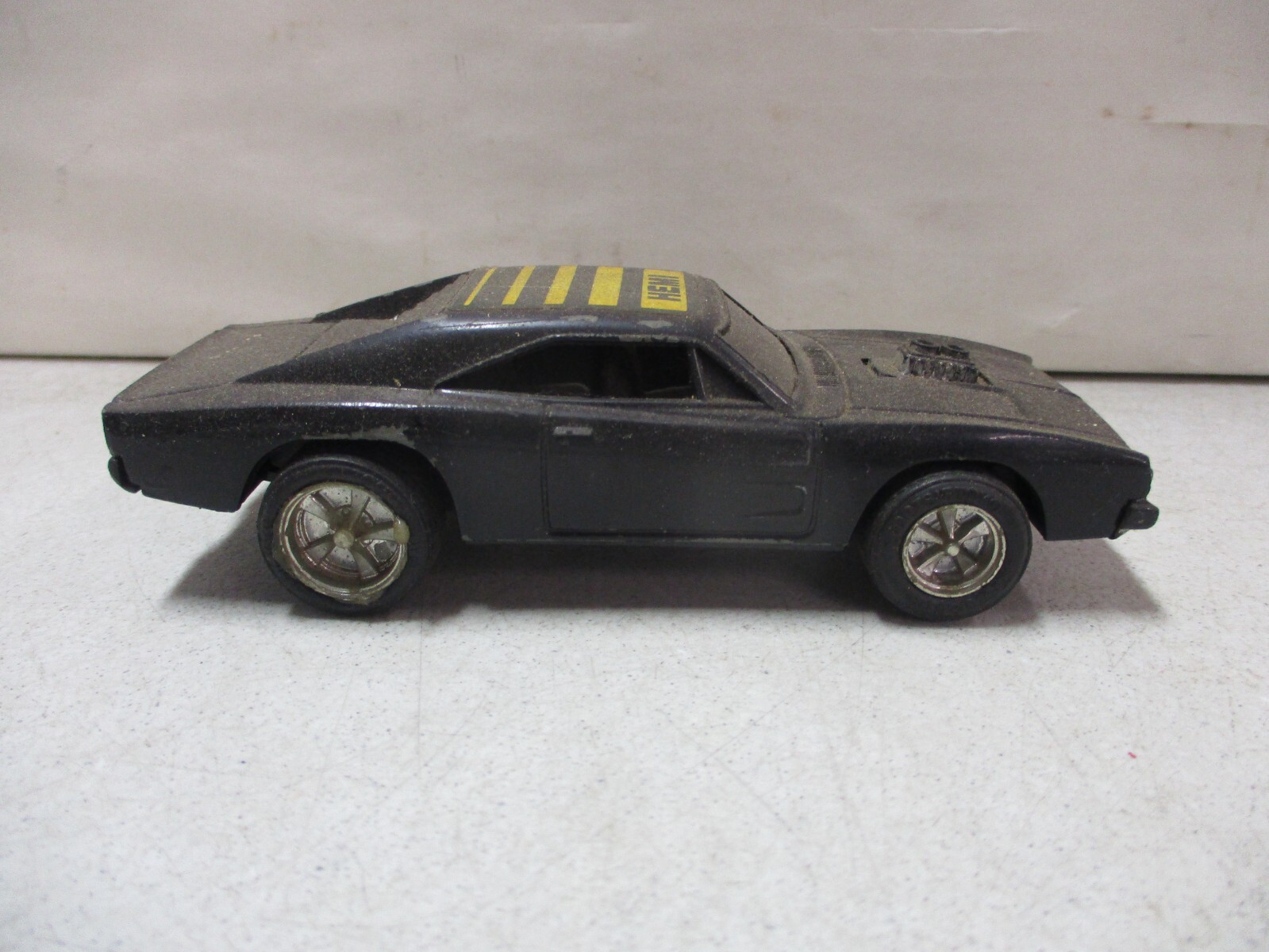 Picture 1 of 6