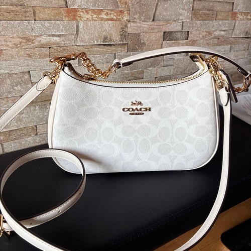COACH Shoulder Bag Off White Beige Leather Gold Chain Strap Authentic Japan