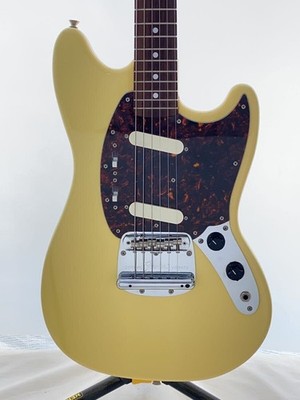 Fender Japan MG69-65 Mustang Electric Guitar YWH Crafted in Japan 2002-2004