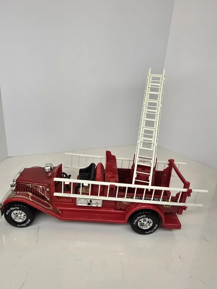 Camión de bomberos Nylint Steel Classics 3010 1990 camión aéreo gancho y escalera Foto 3 de 4