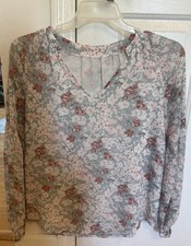 Women's Floral Long Sleeve V-Neck Blouse Gray White Red Button Closure Size S