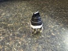 Allen Bradley 800H-HR2A Ser. F, 2 Position Maintained Selector Switch  KB 