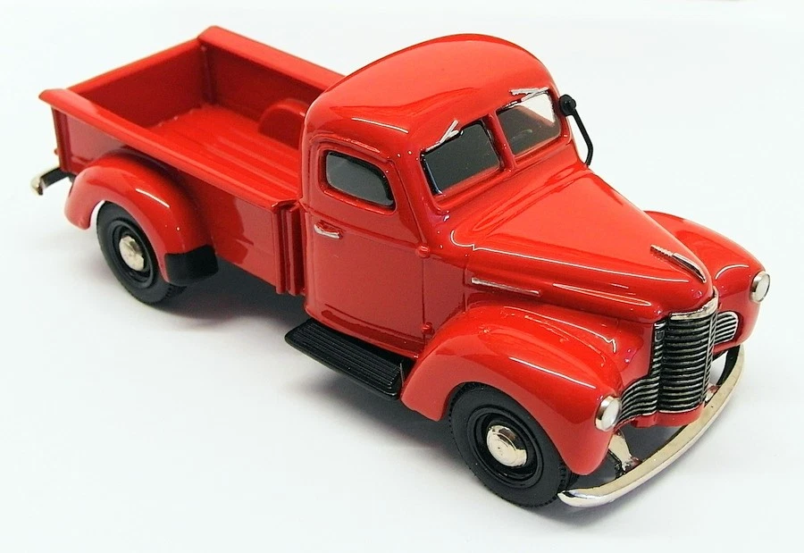 Camión SMTS escala 1/43 trabajo ligero n.º 1 - 1948 International KB-2 3/4 toneladas Foto 2 de 4