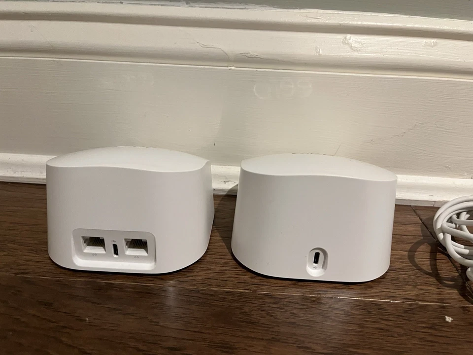 Eero 6 Dual Band Mesh Wi-Fi 6 Router N010001 & Extender Q01001 FREE SHIPPING - Image 2 of 2