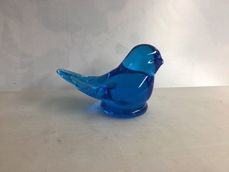 Vintage Blue Bird Of Happiness  Art Glass Leo Ward 2002, 2” Pre-owned