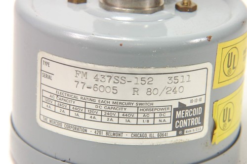 Mercoid Control FM-437-152-3511 Oil or Water SPDT Switch Temperature Control - Picture 2 of 4