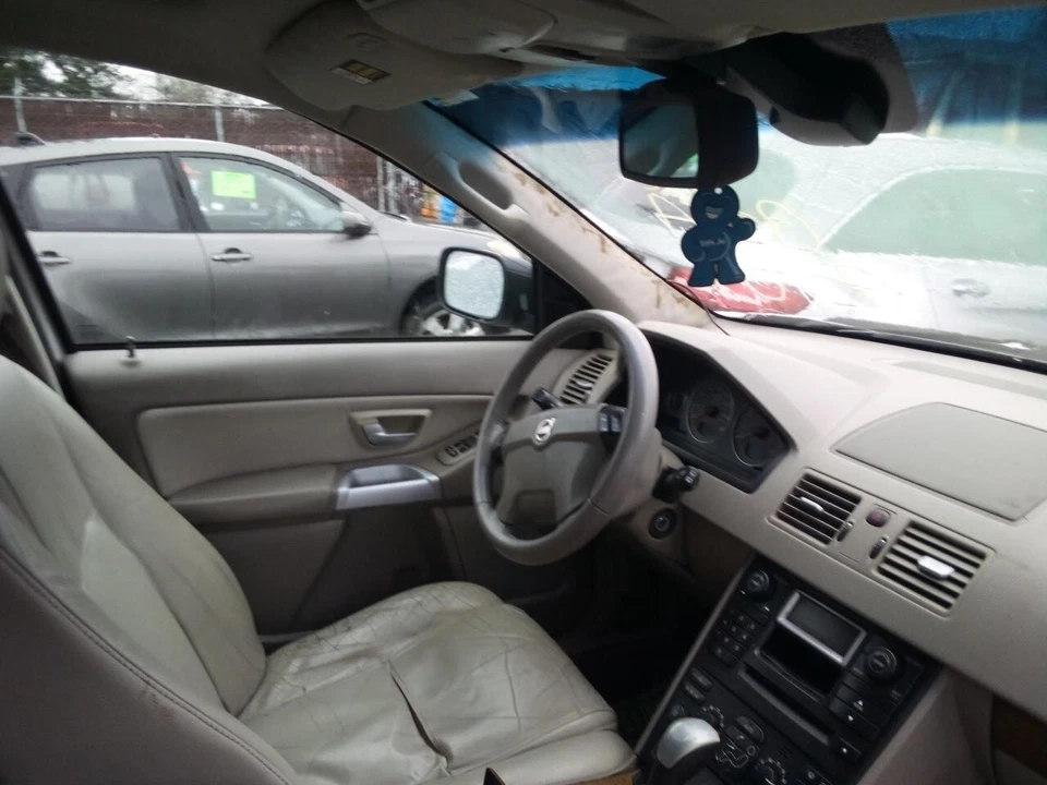 Used Air Cleaner Assembly fits: 2004 Volvo XC90 6 cylinder Grade A — 第 4/4 张图片