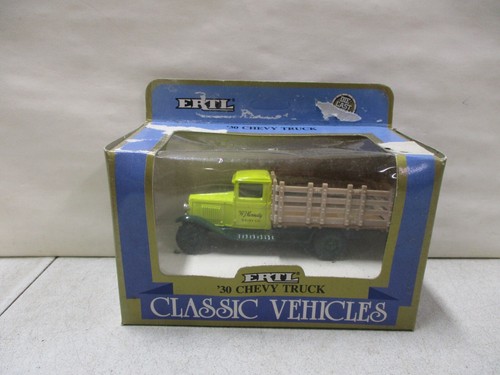 Camion Chevrolet 1930 Miniature 1:43 ERTL/Maisto - Vintage, En Métal, Dans Sa Boîte D'origine (occasion)