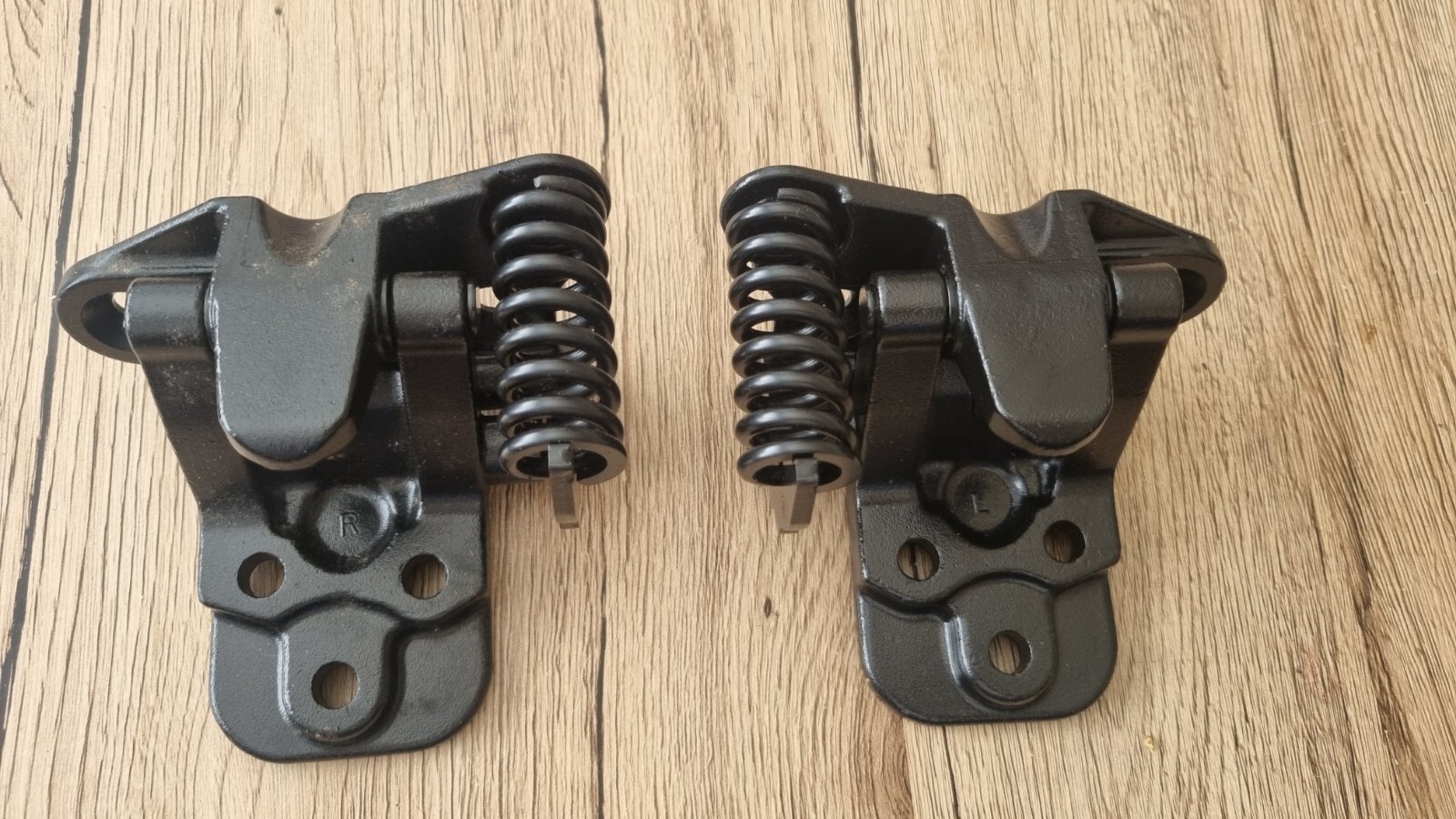 Purchase 1966-67 GM A-Body Door Latch Assemblies In New Oxford