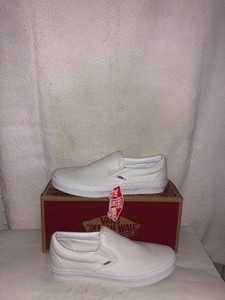 laceless skate shoes