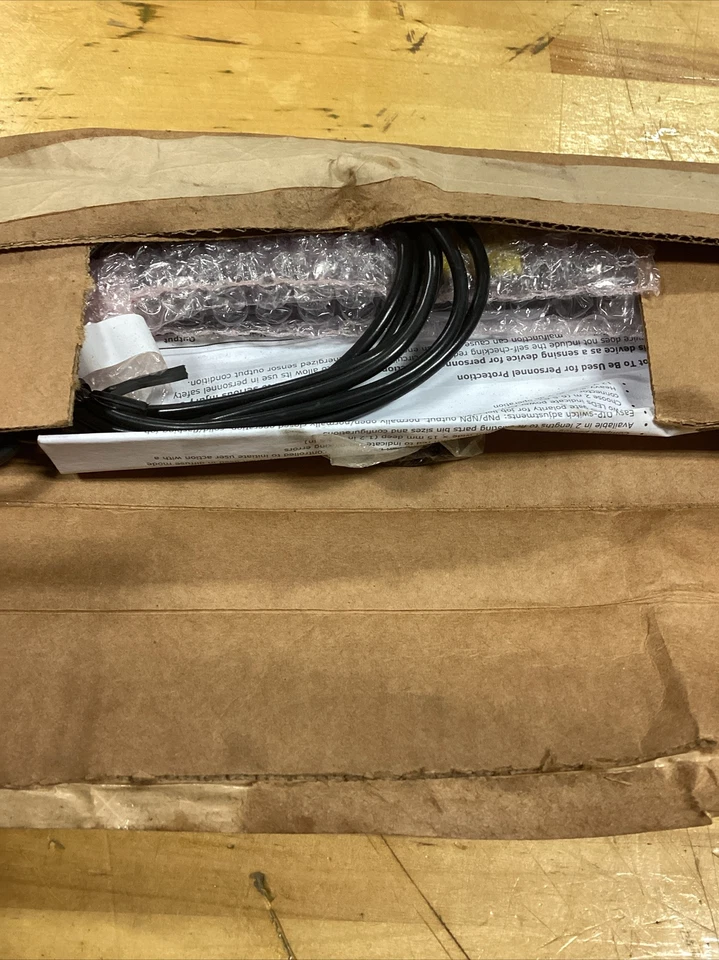 Banner Engineering PVD100Q-76605 Photoelectric Array Sensor - Image 3 of 4