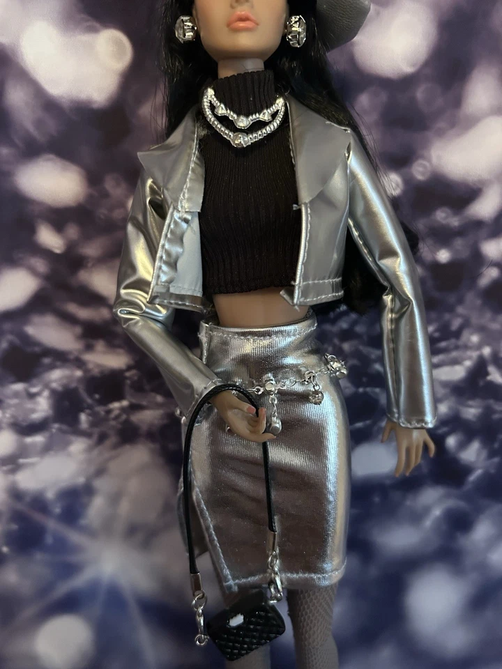 Nuevo abrigo plateado, top negro, falda plateada, accesorios, regalo gratis 🎁 Foto 3 de 4