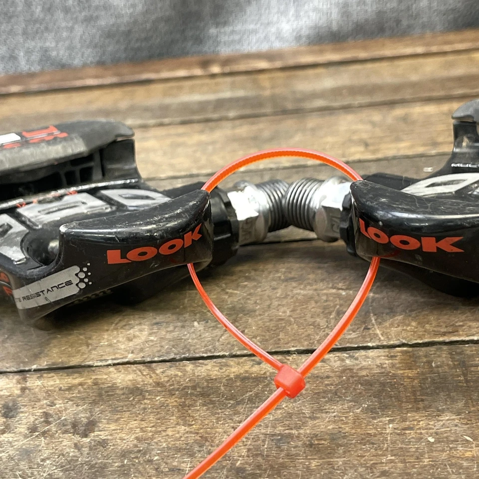 Par de pedales sin clip para bicicleta de carretera Look A5.1 Free Arc 9/16 hechos en Francia negros Foto 4 de 4