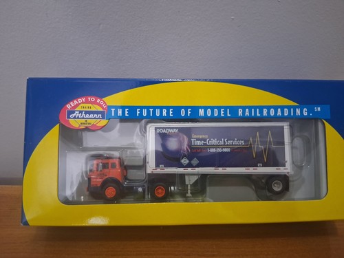 Remolque de cuña Athearn HO Roadway Ford "C" y 28' 91036 nuevo en caja. | Zustand: New