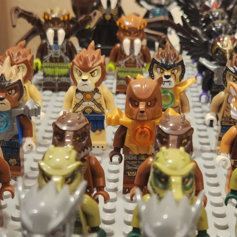 Bulk Lego Chima Minifig Lot of 10X Mystery Chima Minifigures Lion Warriors Lot - Image 2 of 4