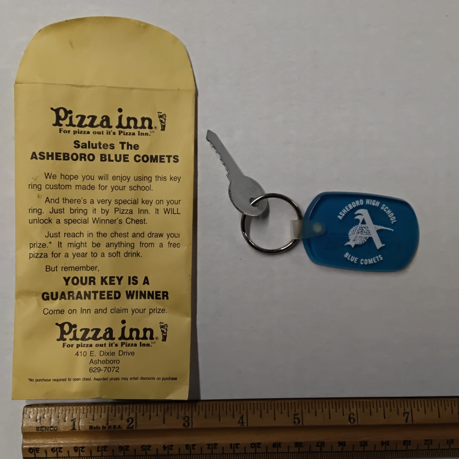 Pizza Inn Asheboro High School NC Blue Comets VTG promotional Keyring Keychain