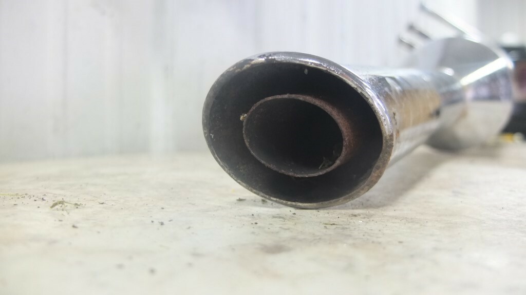 84 Kawasaki ZN1300 ZN 1300 Voyager Right Side Muffler 84 Kawasaki ZN1300 ZN 1300 Voyager Right Side Muffler