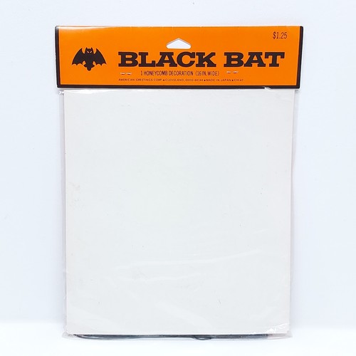 VINTAGE BLACK BAT HONEYCOMB HALLOWEEN DECORACTION PAPER DECORATION NOS SEALED - Picture 6 of 6
