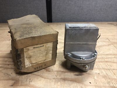 Honeywell V88A1618 - 24V Diaphragm Gas Valve Solenoid Operator 1/2 VERY UGLY BOX