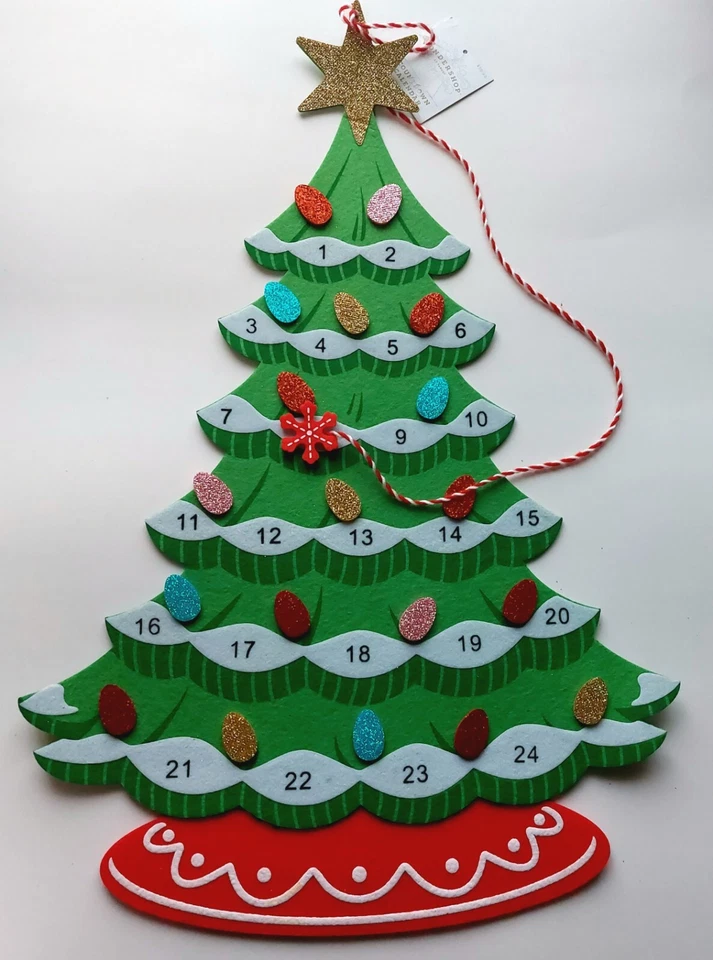 WONDERSHOP TARGET 22.5” X 15.5“ Felt Christmas Tree Countdown Advent Calendar - Image 3 of 4