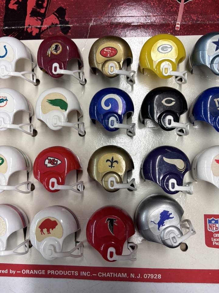 Lot of 26 Vintage NFL Plastic GUMBALL MINI FOOTBALL HELMETS Full