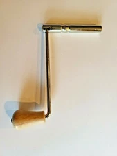 Vienna and American Clock Regulator # 0 Crank Key 2.25 mm 