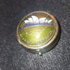 Gift Ashtray Sydney, AU. Sm. Compact