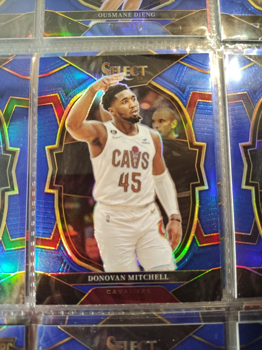 2022-23 Panini Select - Concourse Blue Prizm #31 Donovan Mitchell