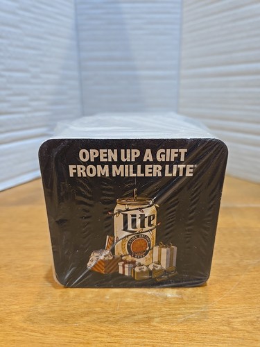 Volle Hülle Miller Lite 2-seitige Untersetzer 100 EA 2023 Holiday Edition Man Cave